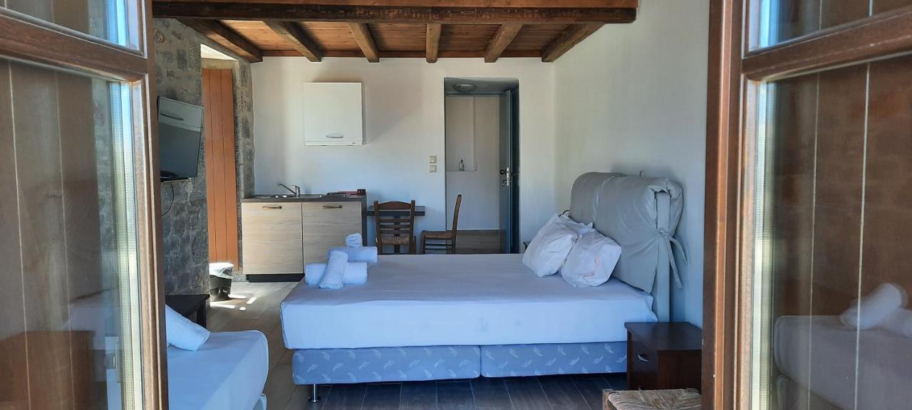 Koukouri Suites Areópoli Extérieur photo