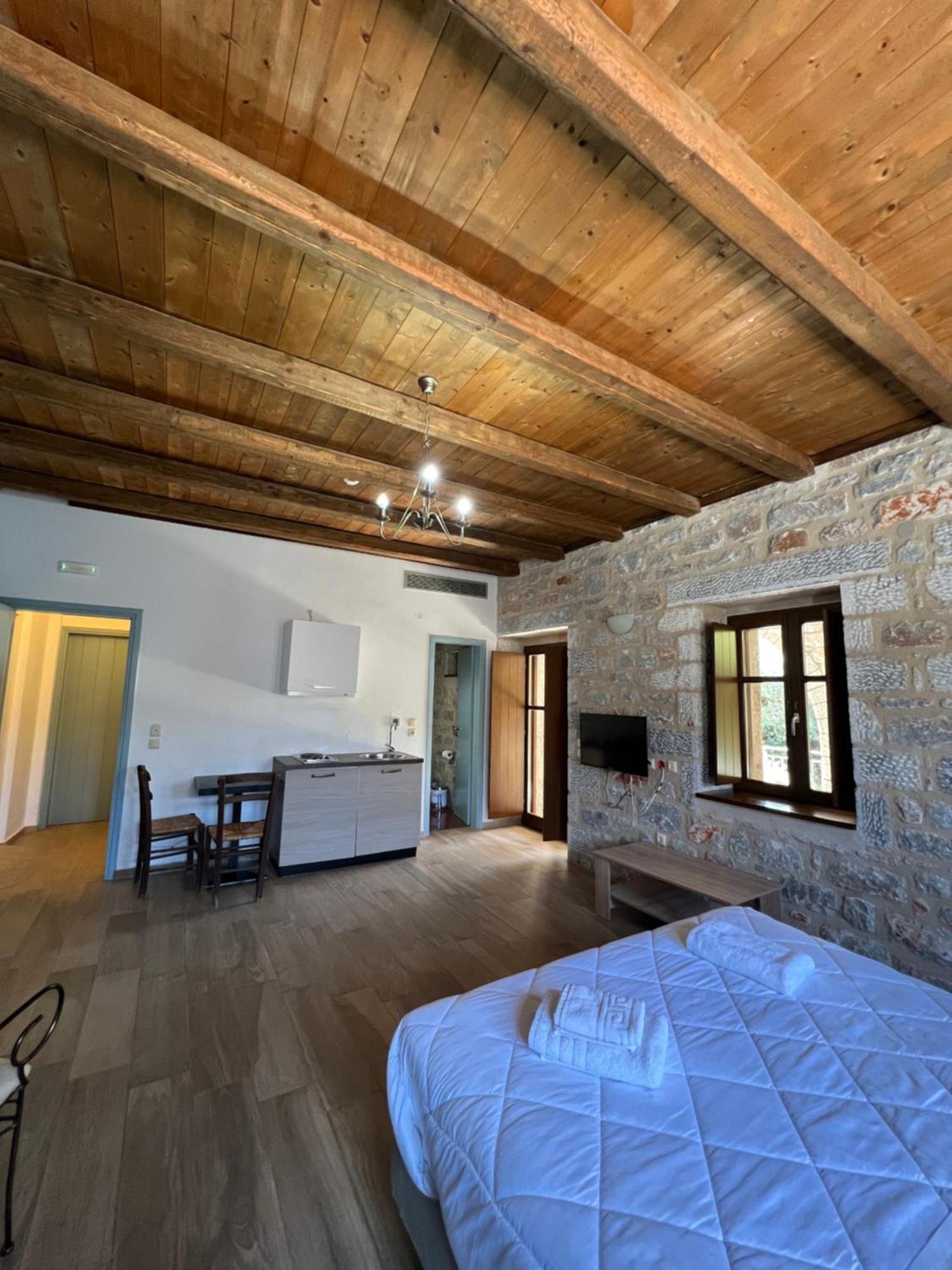 Koukouri Suites Areópoli Extérieur photo