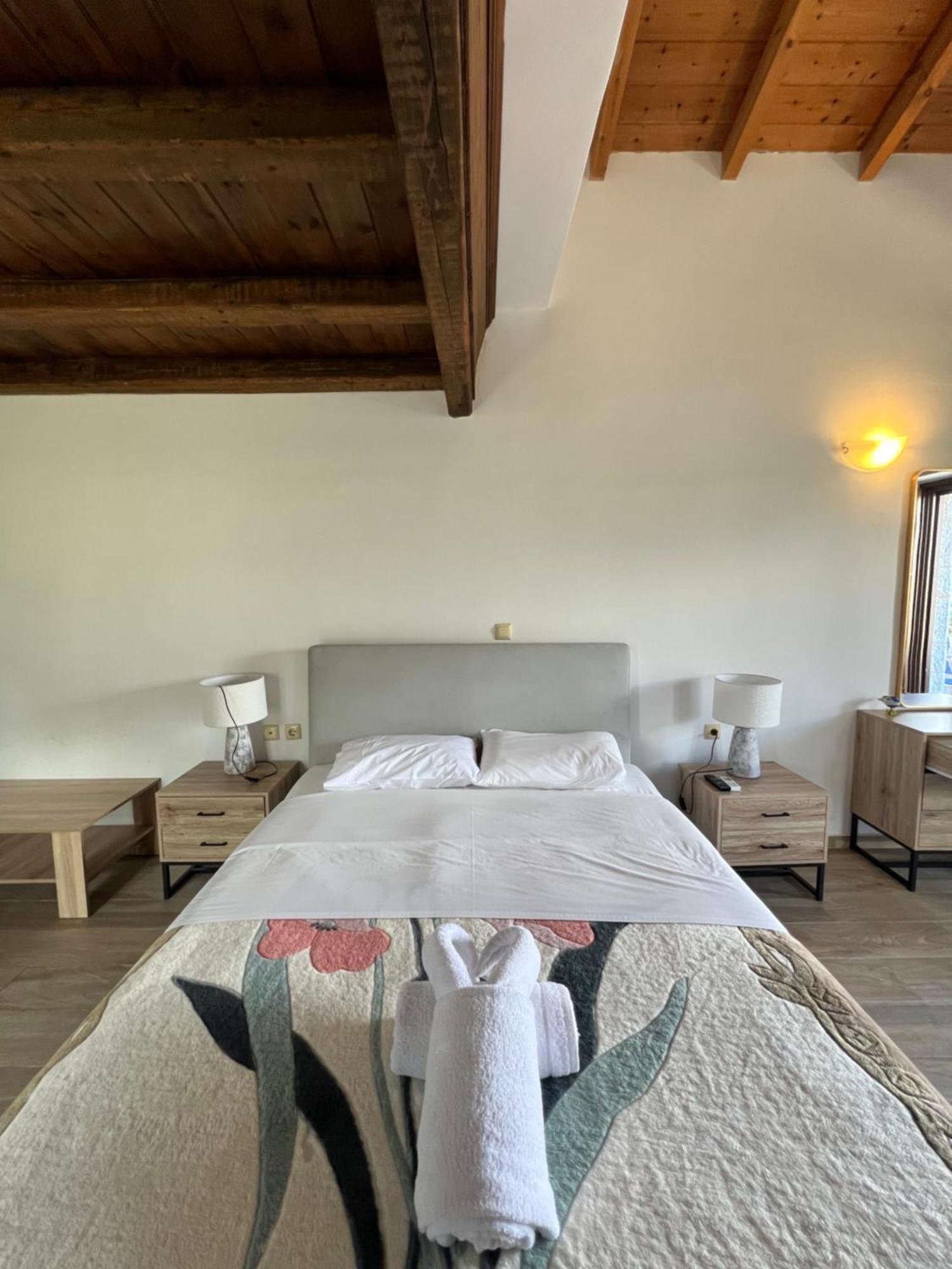 Koukouri Suites Areópoli Extérieur photo
