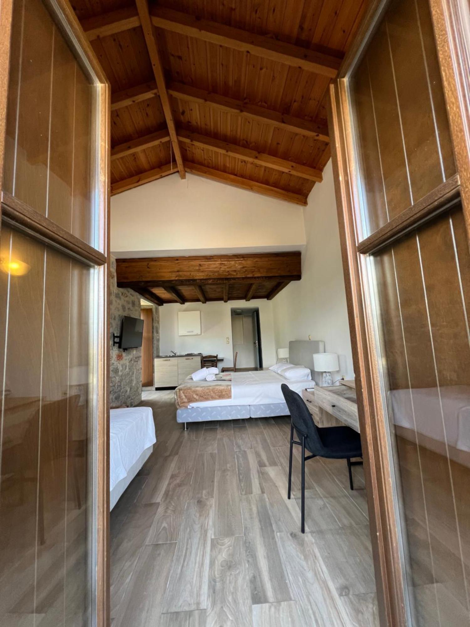 Koukouri Suites Areópoli Extérieur photo